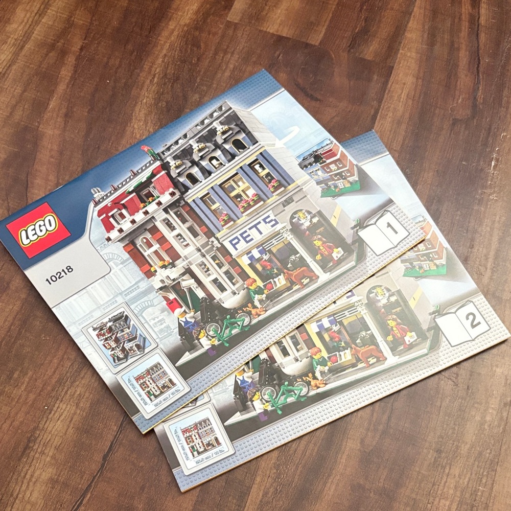 LEGO Pet Shop Building Set Instructions